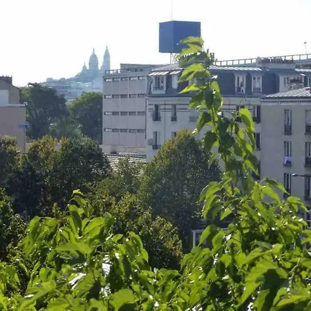 Spacieux Avec Terrasse Pres De Paris Et Du Stade De France